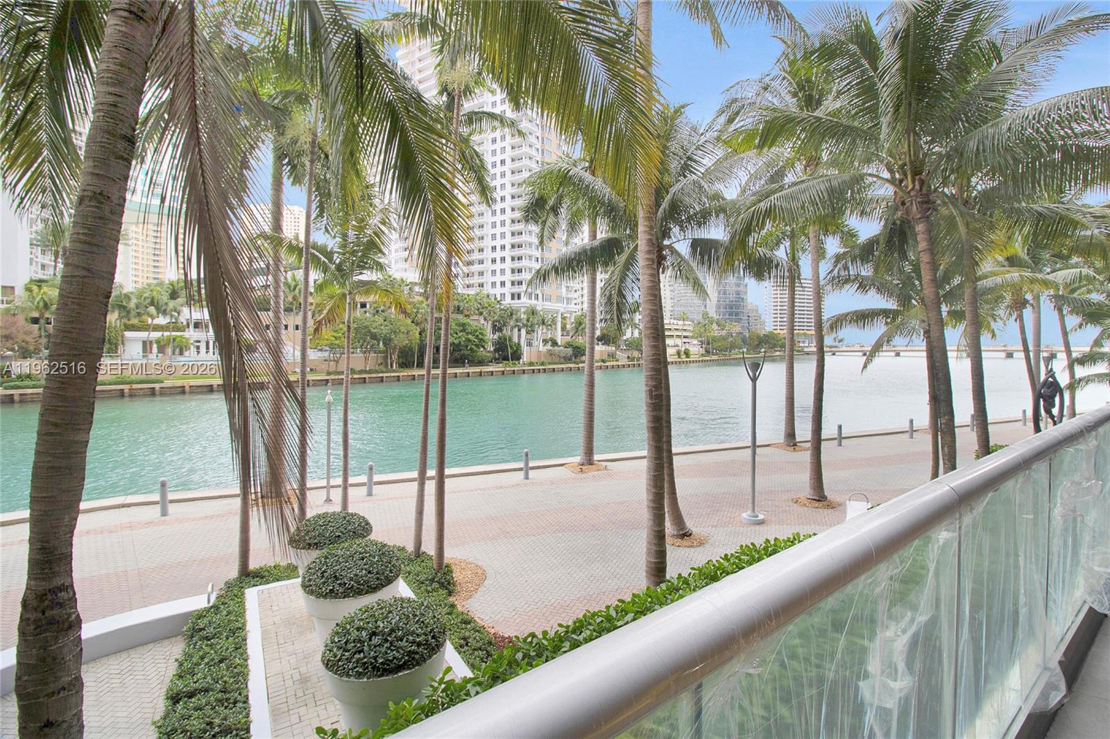 ICONBRICKELL CONDO NO 1 - Residential