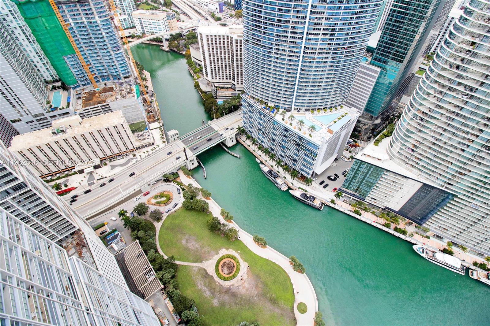 ICONBRICKELL CONDO NO 1 - Residential