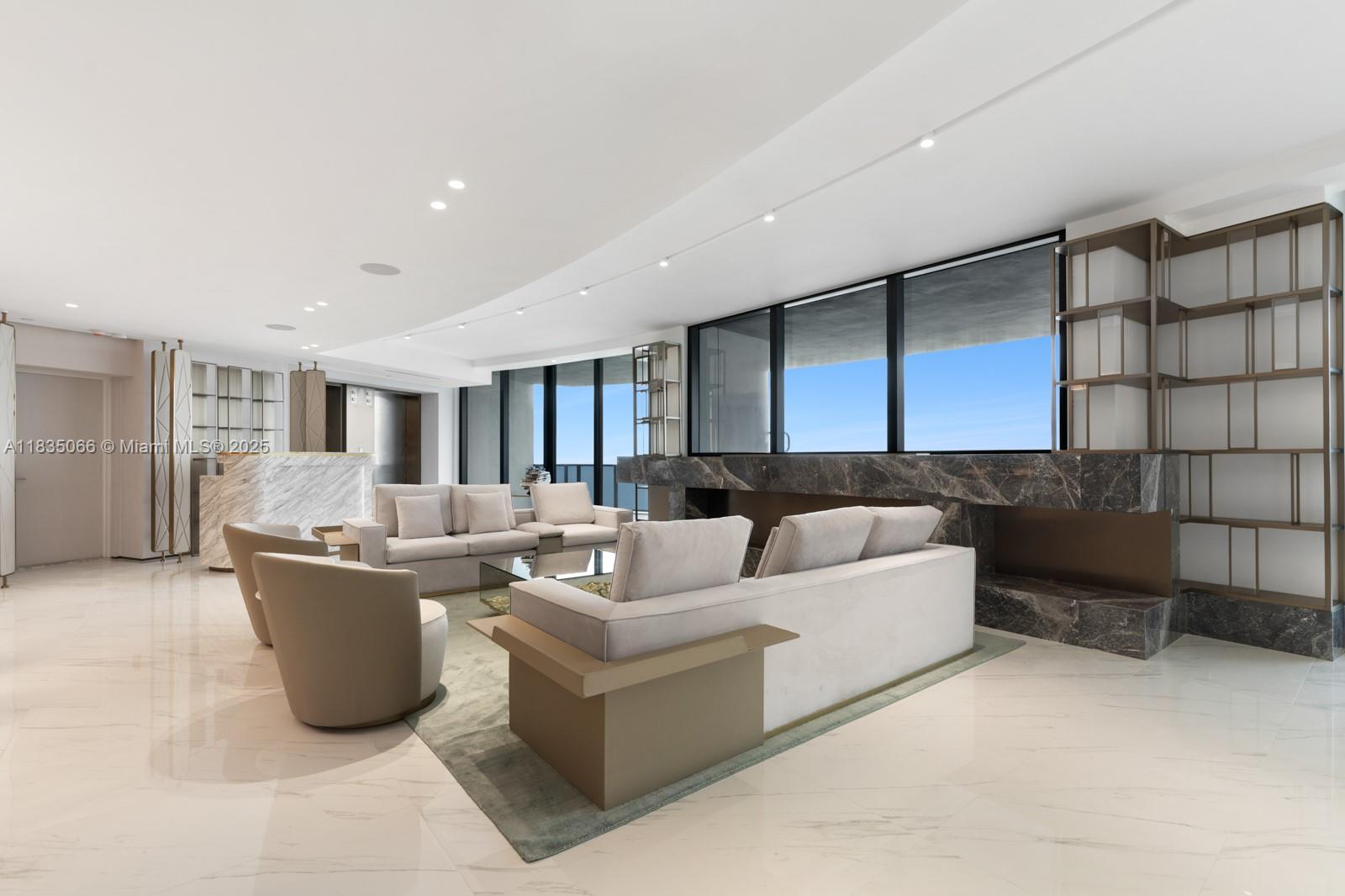 18555 COLLINS AVENUE COND - Residential
