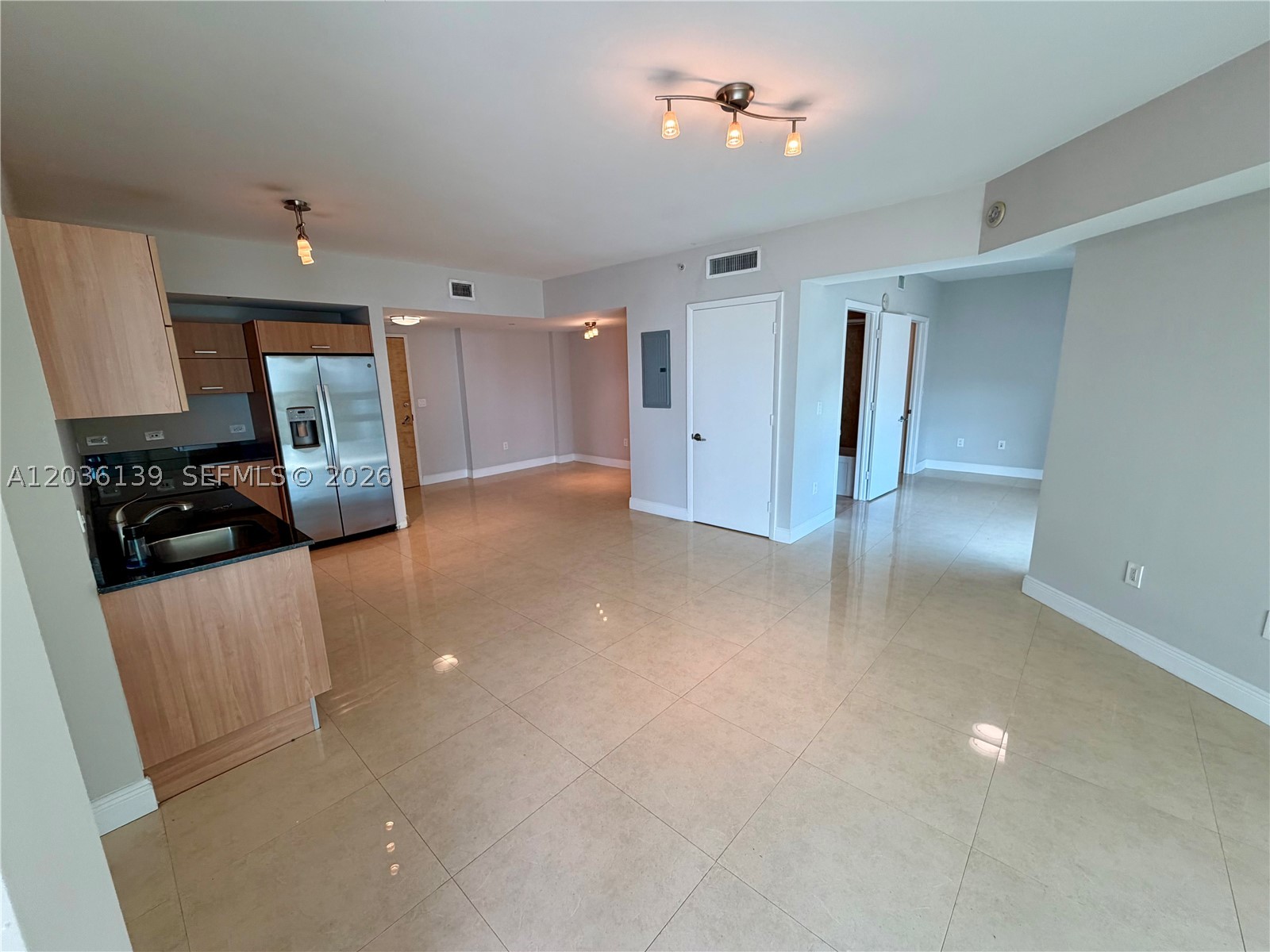WIND CONDO - Residential Lease