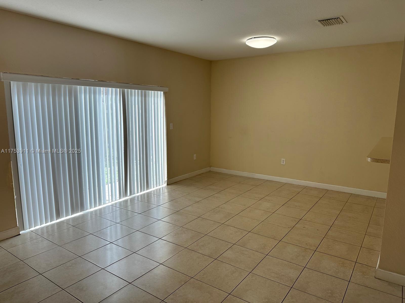VILLAS AT CARMEL CONDO NO - Residential Lease