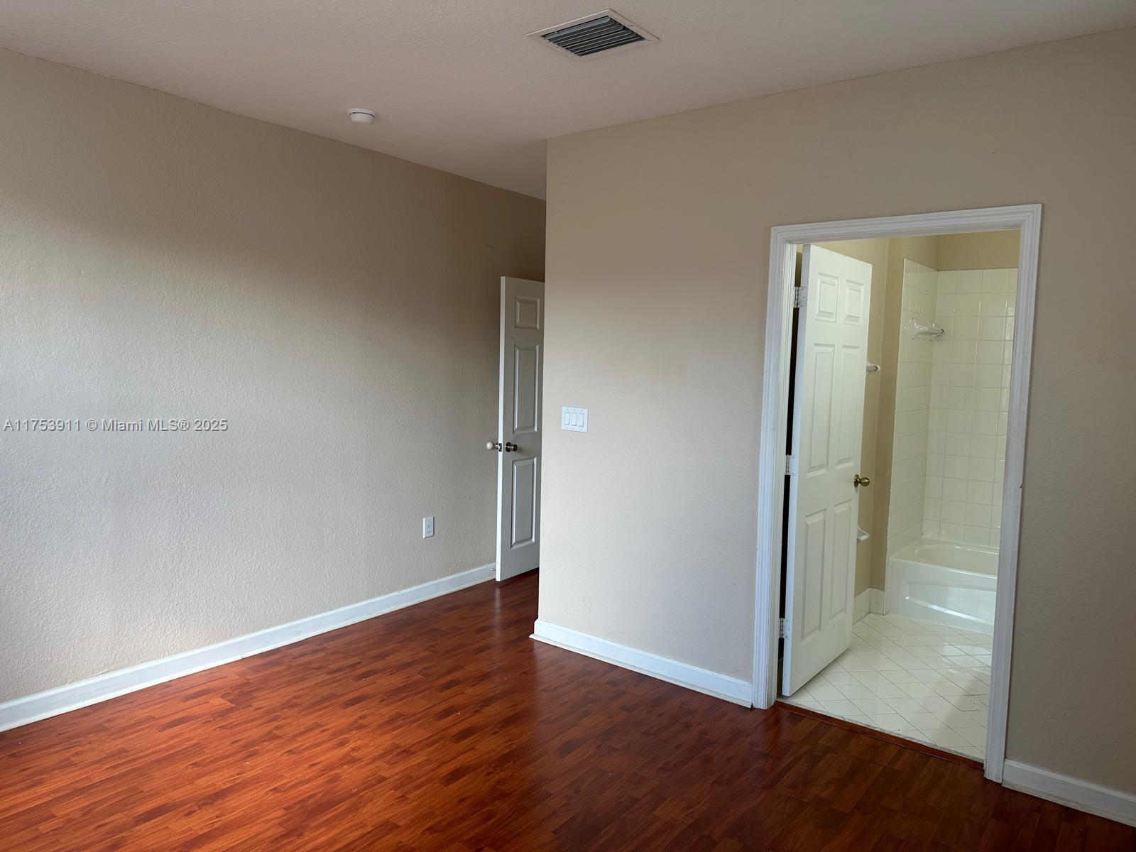 VILLAS AT CARMEL CONDO NO - Residential Lease