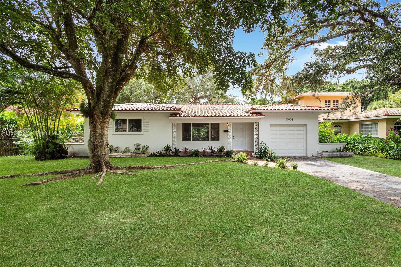 BISCAYNE PARK ESTATES - Residential