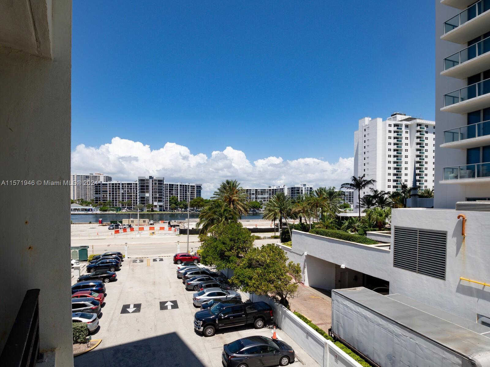 ALEXANDER TOWERS CONDO - Residential Lease