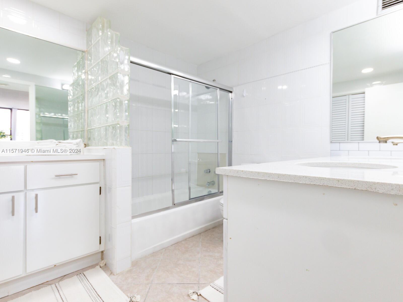 ALEXANDER TOWERS CONDO - Residential Lease