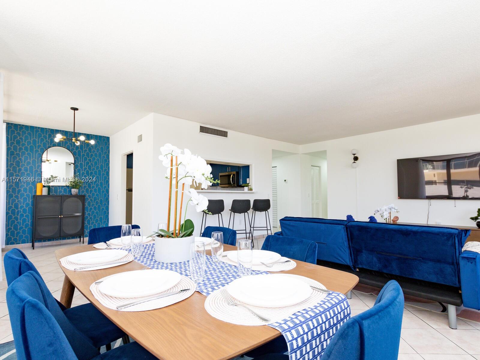 ALEXANDER TOWERS CONDO - Residential Lease