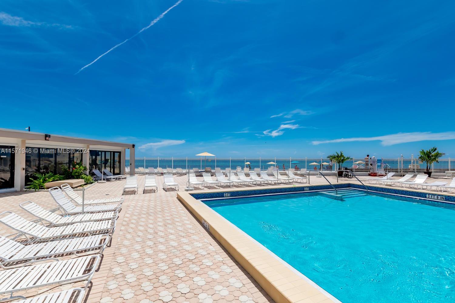 ALEXANDER TOWERS CONDO - Residential Lease