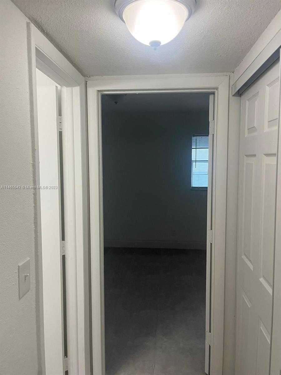 TOWN & COUNTRY CONDO PHAS - Residential Lease