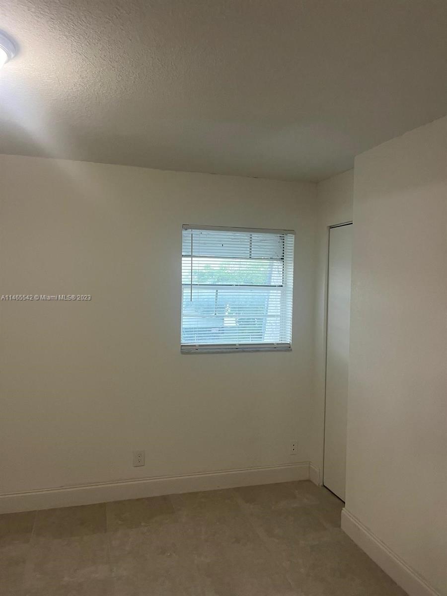 TOWN & COUNTRY CONDO PHAS - Residential Lease