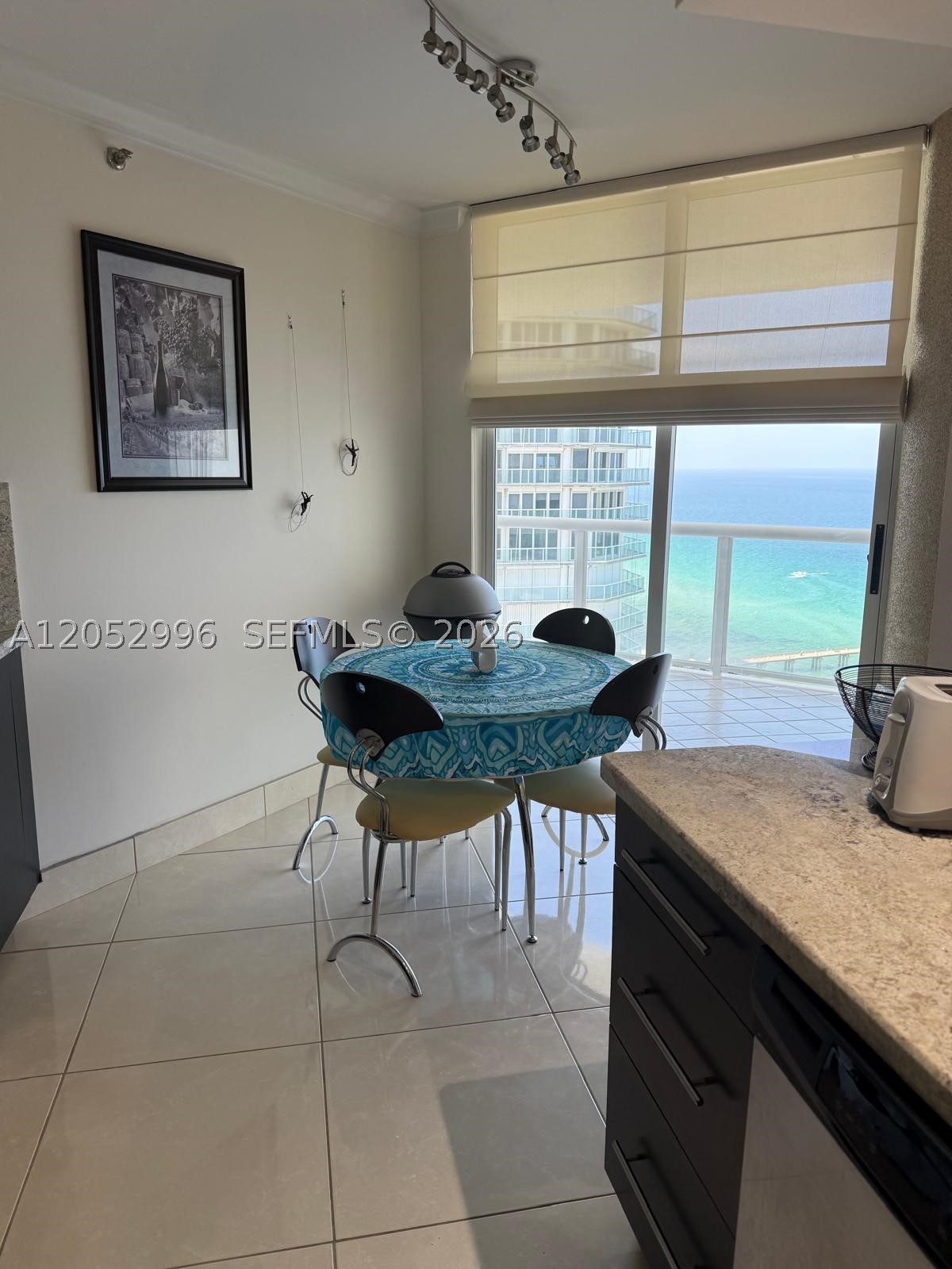 OCEANIA I CONDO - Residential