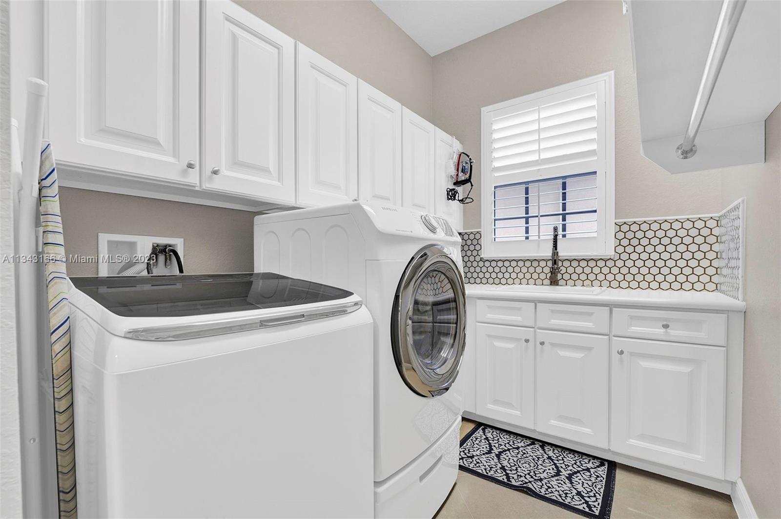 DEBUYS PLAT - Residential