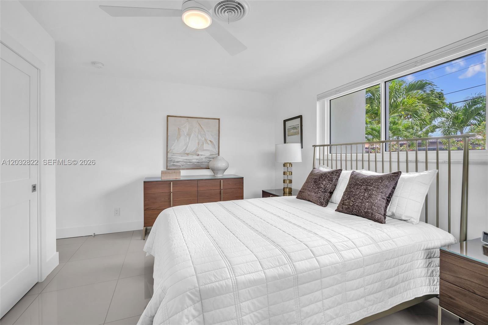 IMPERIAL POINT 2 SEC - Residential