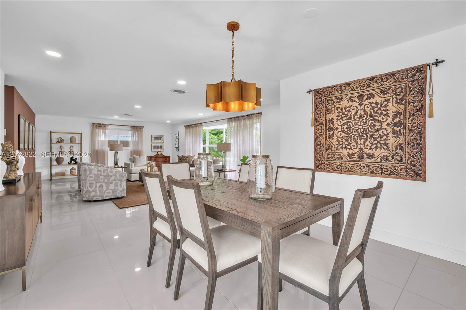 IMPERIAL POINT 2 SEC - Residential