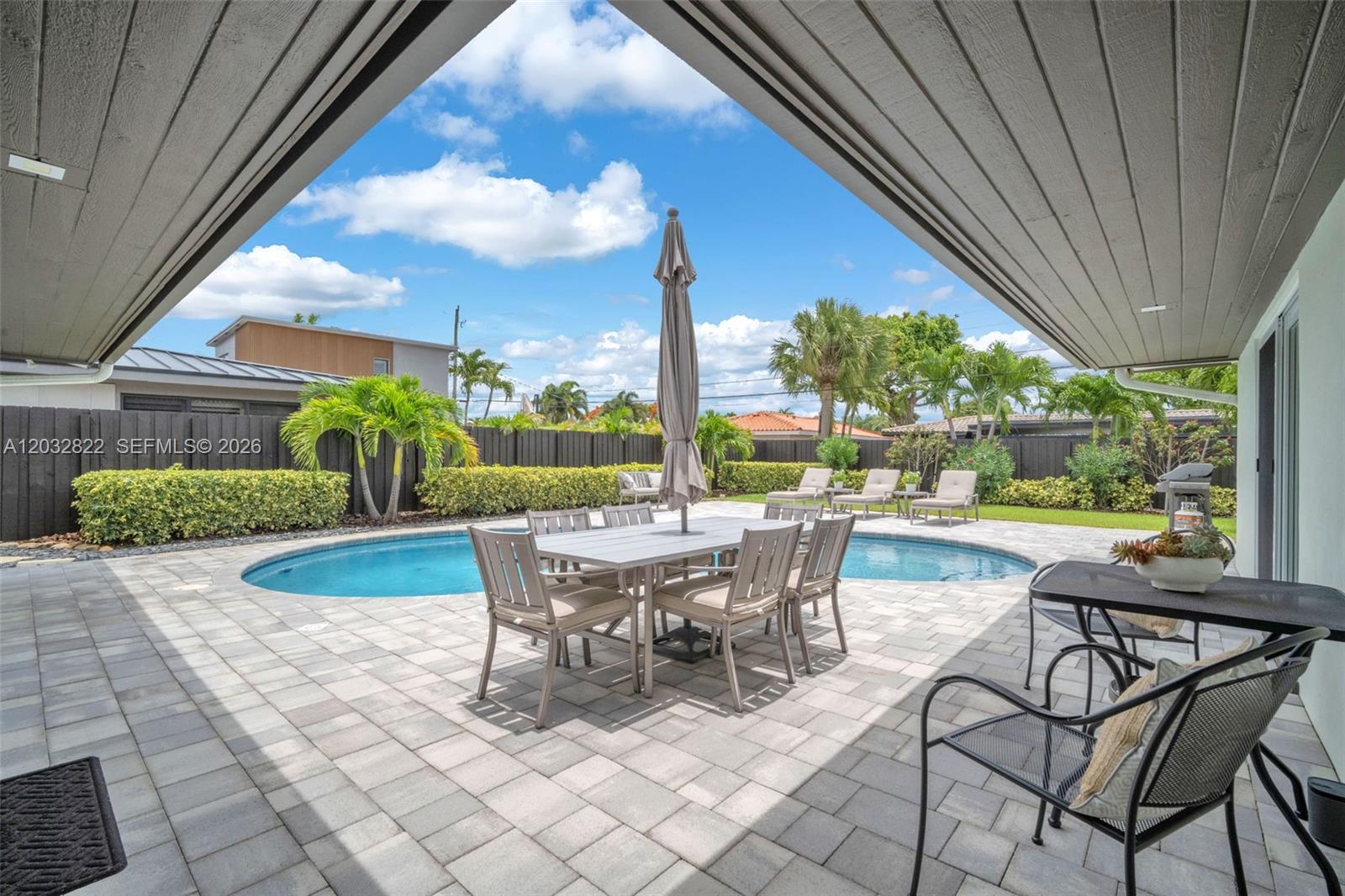IMPERIAL POINT 2 SEC - Residential