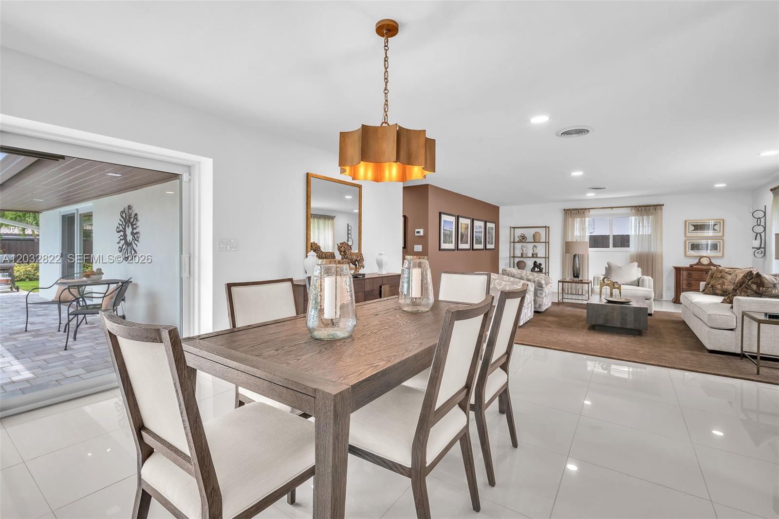 IMPERIAL POINT 2 SEC - Residential