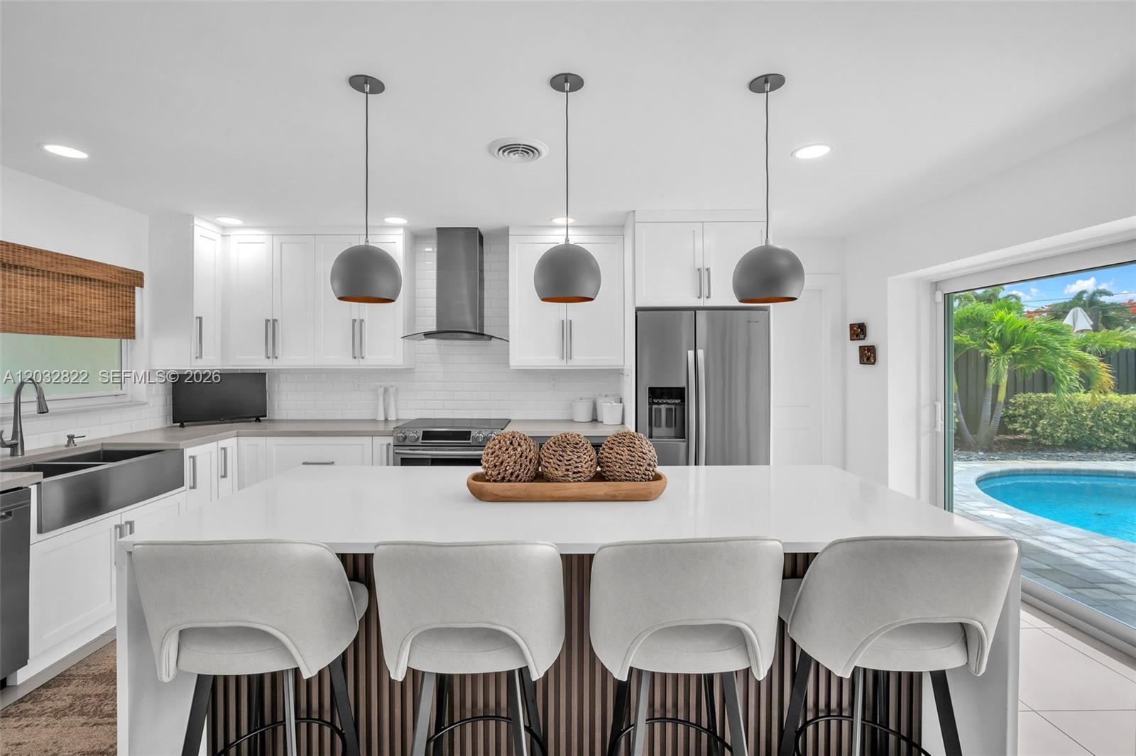 IMPERIAL POINT 2 SEC - Residential