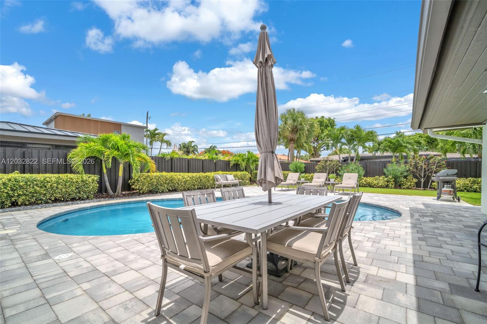 IMPERIAL POINT 2 SEC - Residential