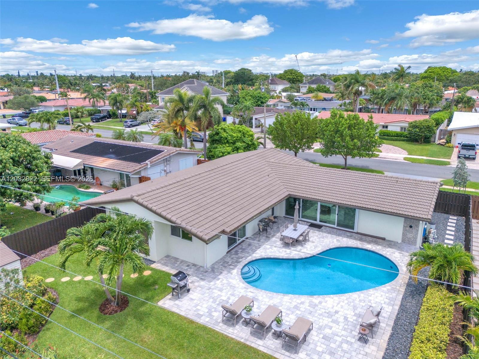 IMPERIAL POINT 2 SEC - Residential