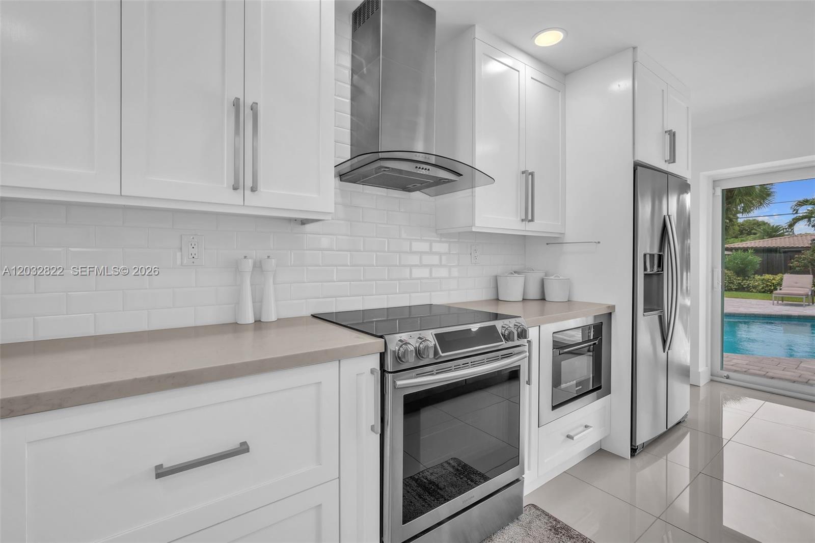 IMPERIAL POINT 2 SEC - Residential