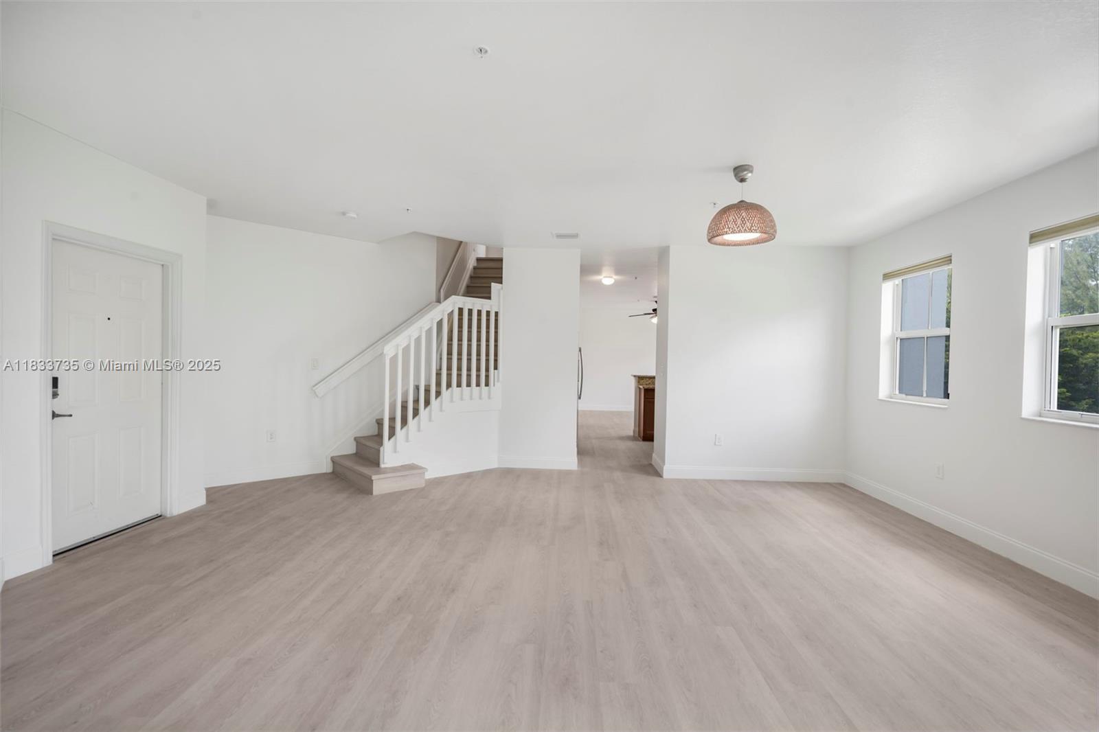 ST MAARTEN AT GRAND BAY C - Residential Lease