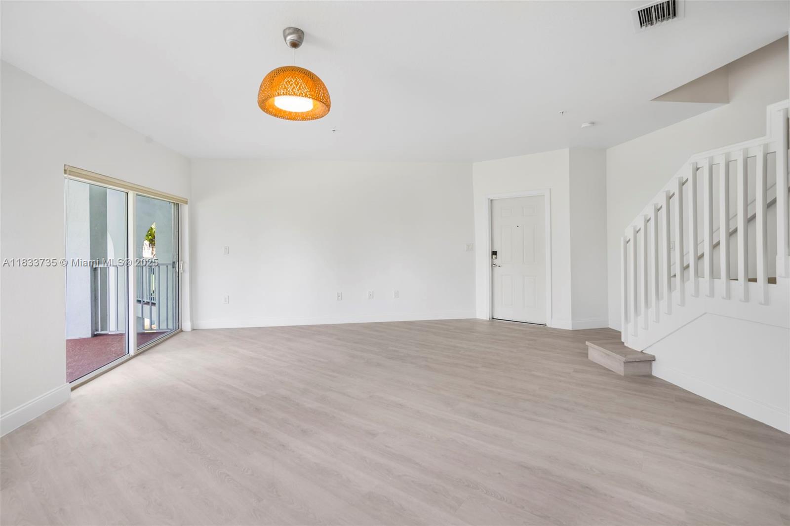 ST MAARTEN AT GRAND BAY C - Residential Lease