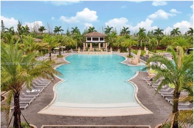 ST MAARTEN AT GRAND BAY C - Residential Lease