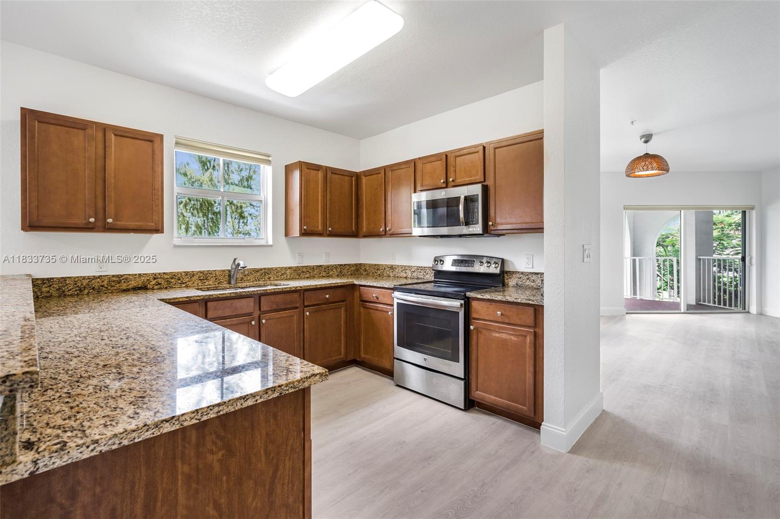 ST MAARTEN AT GRAND BAY C - Residential Lease