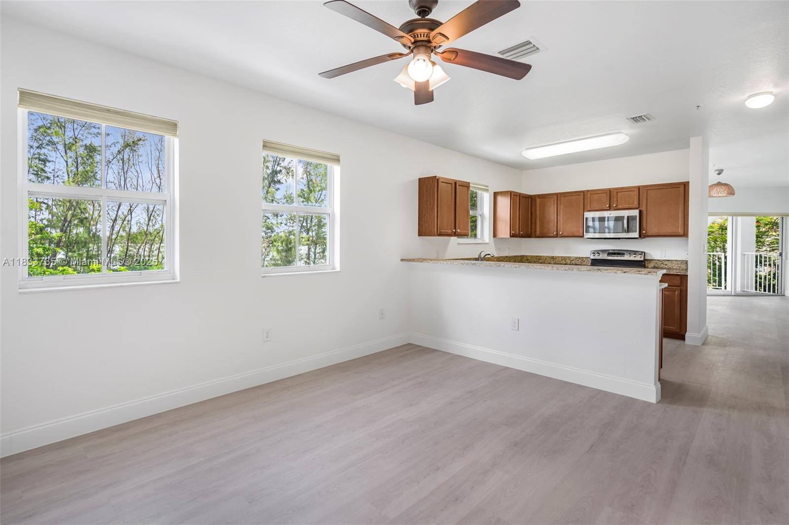 ST MAARTEN AT GRAND BAY C - Residential Lease