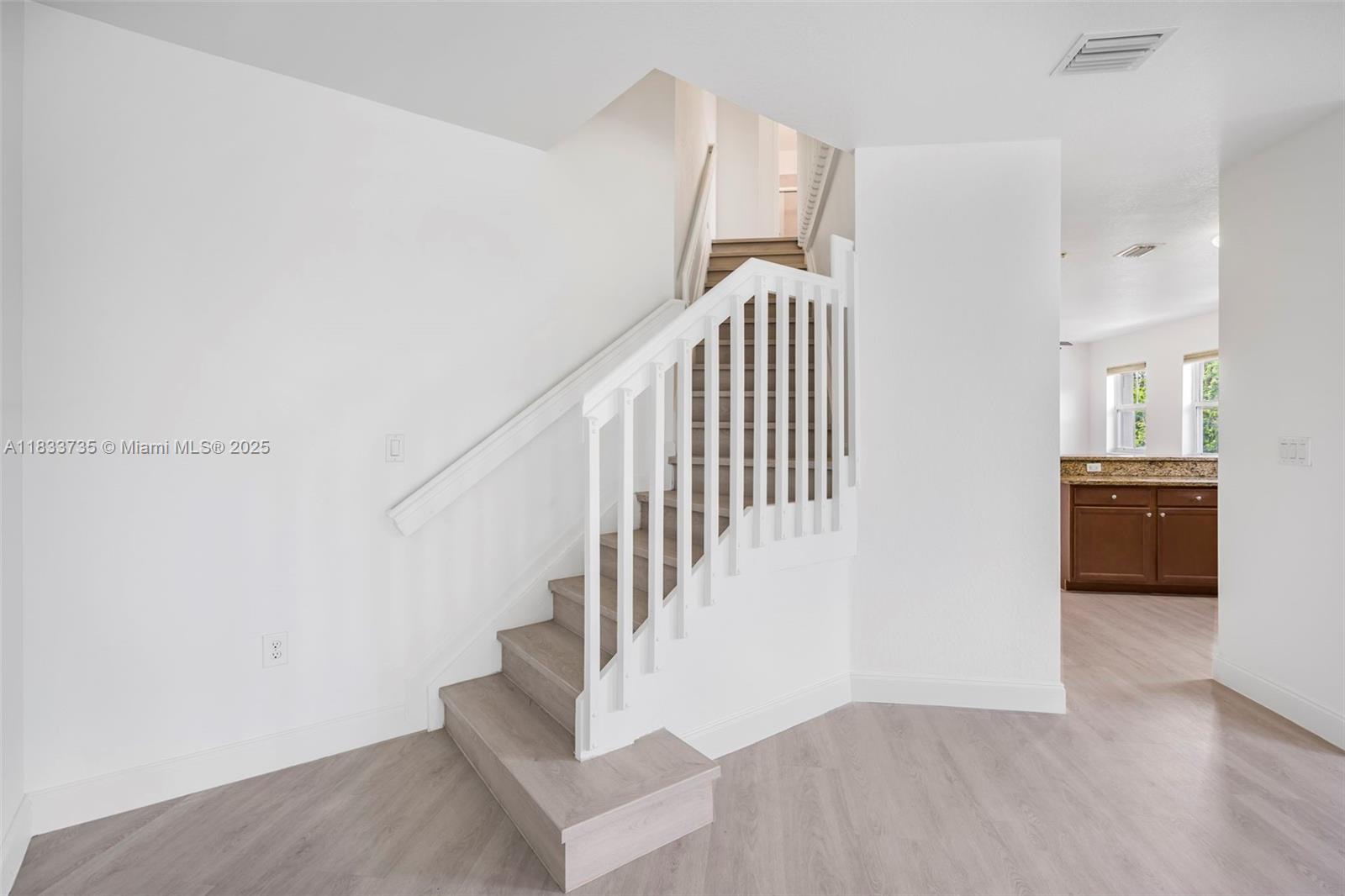 ST MAARTEN AT GRAND BAY C - Residential Lease