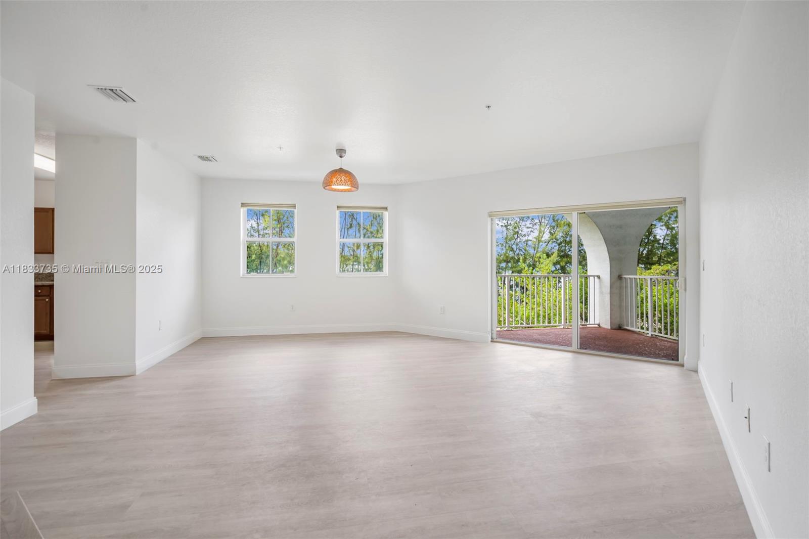 ST MAARTEN AT GRAND BAY C - Residential Lease