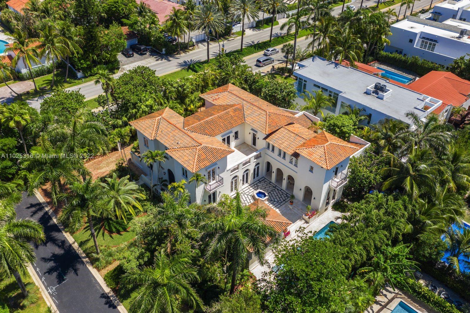 GOLDEN BEACH SEC C - Residential