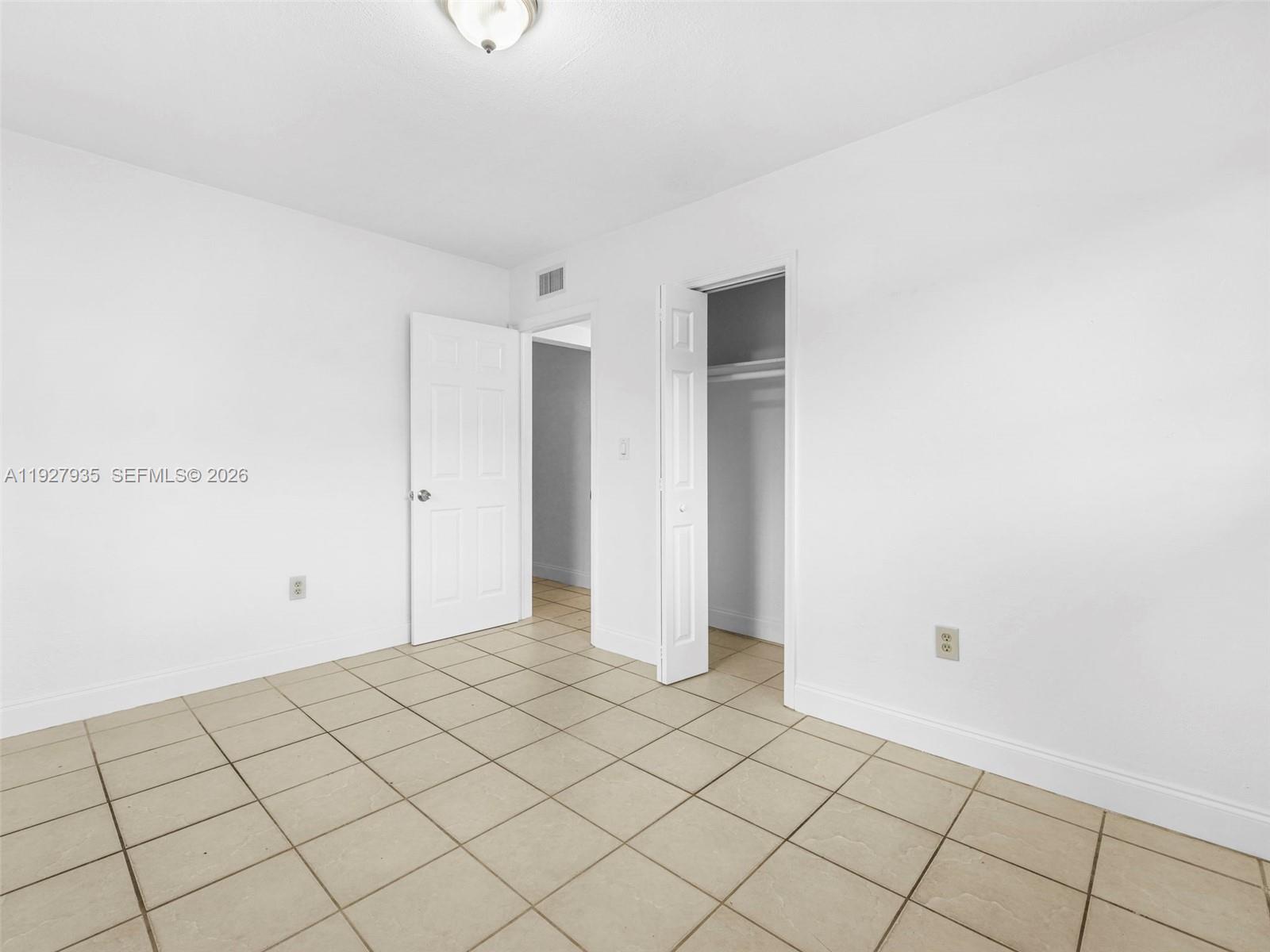 FLORAL PK 1ST AMD - Residential Lease