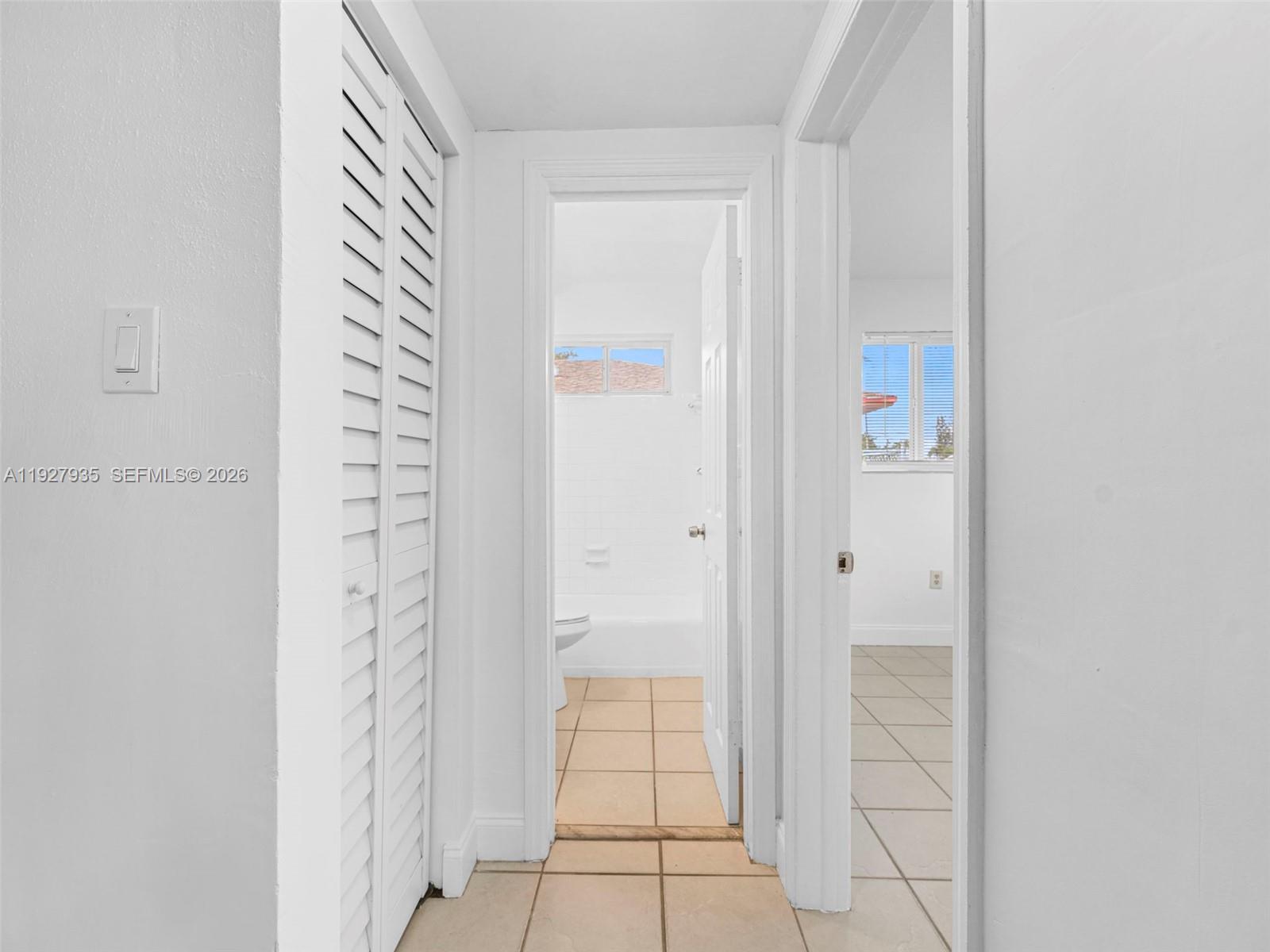 FLORAL PK 1ST AMD - Residential Lease