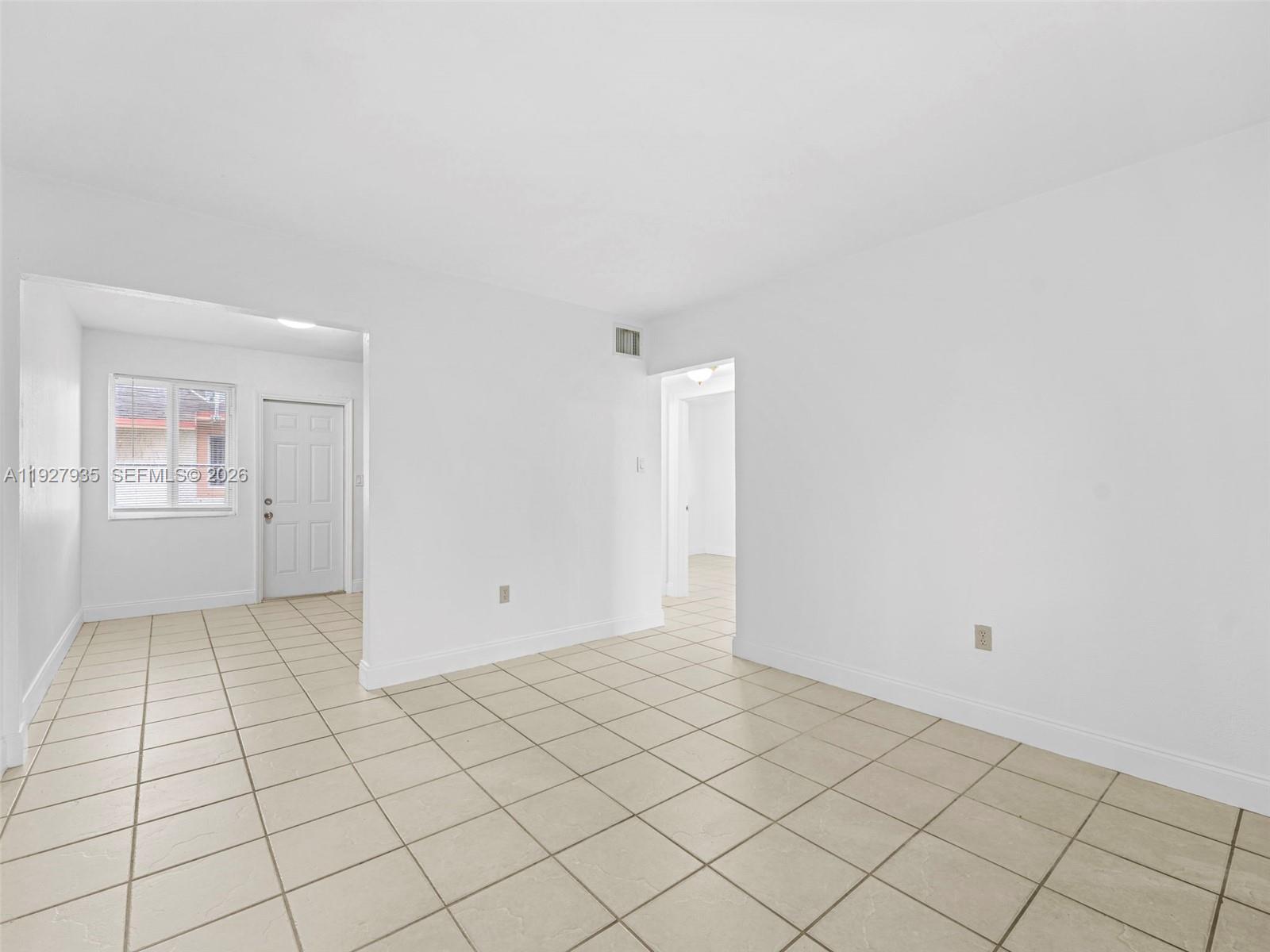 FLORAL PK 1ST AMD - Residential Lease