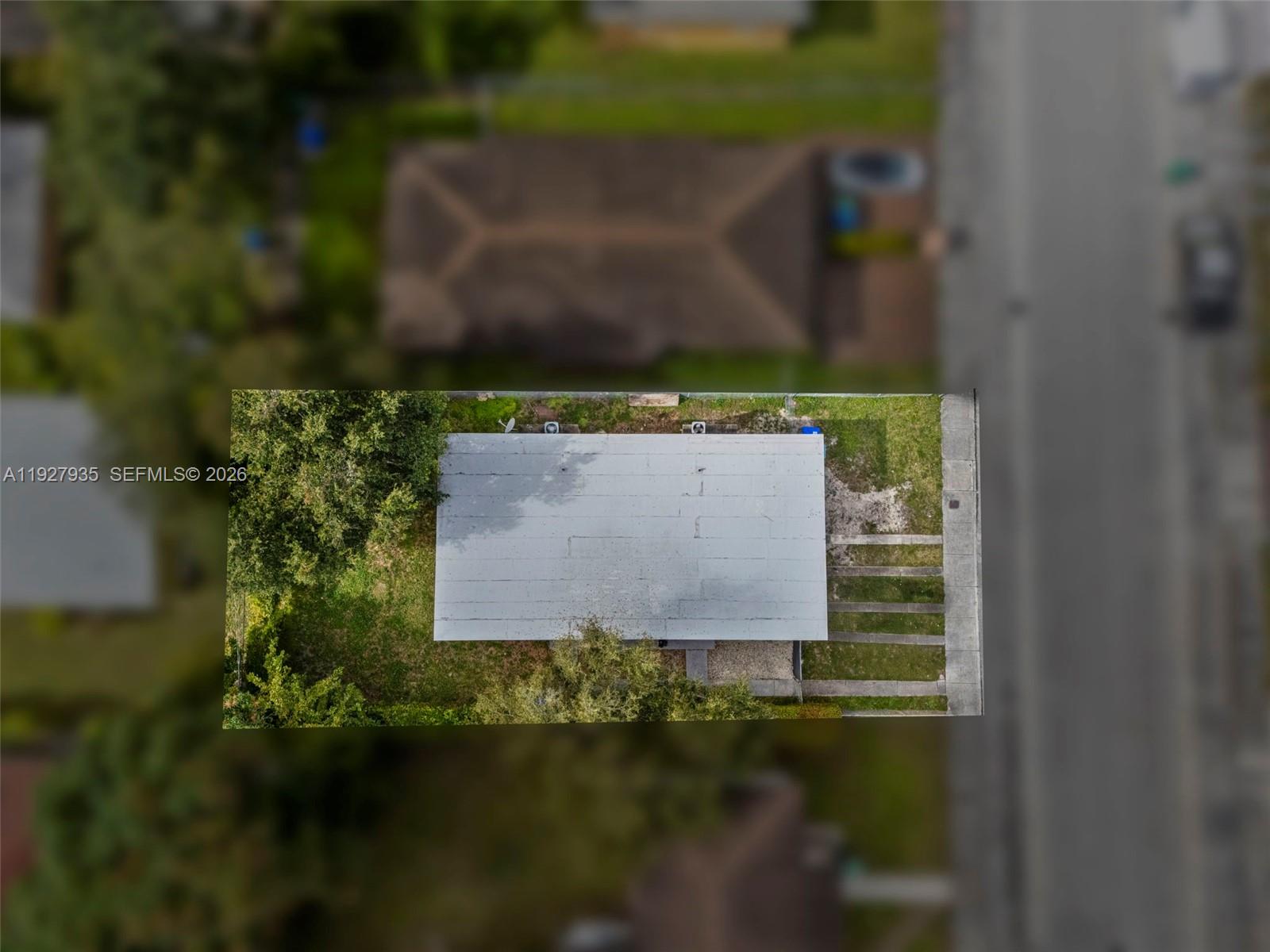 FLORAL PK 1ST AMD - Residential Lease