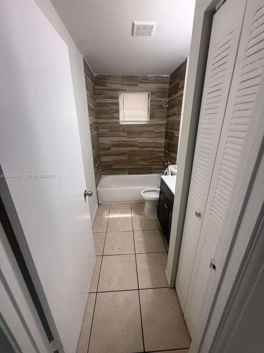 SILVER BEACH ACRES - Residential Lease