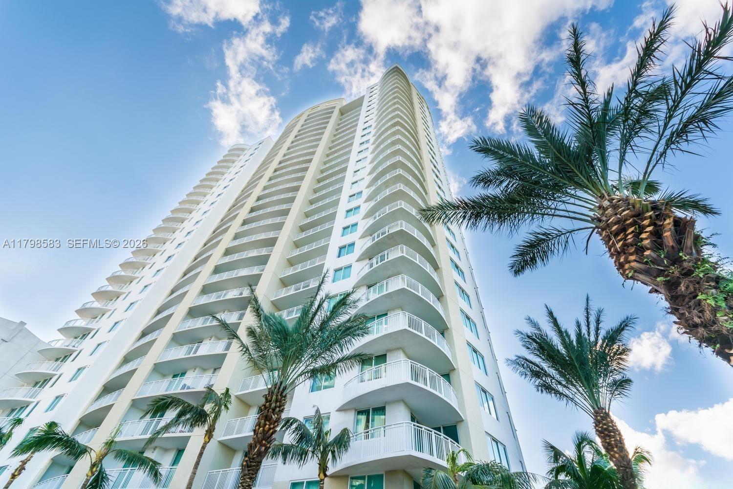 DUO CONDOMINIUM WEST - Residential