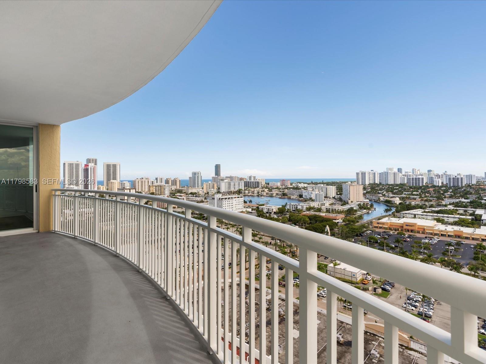 DUO CONDOMINIUM WEST - Residential