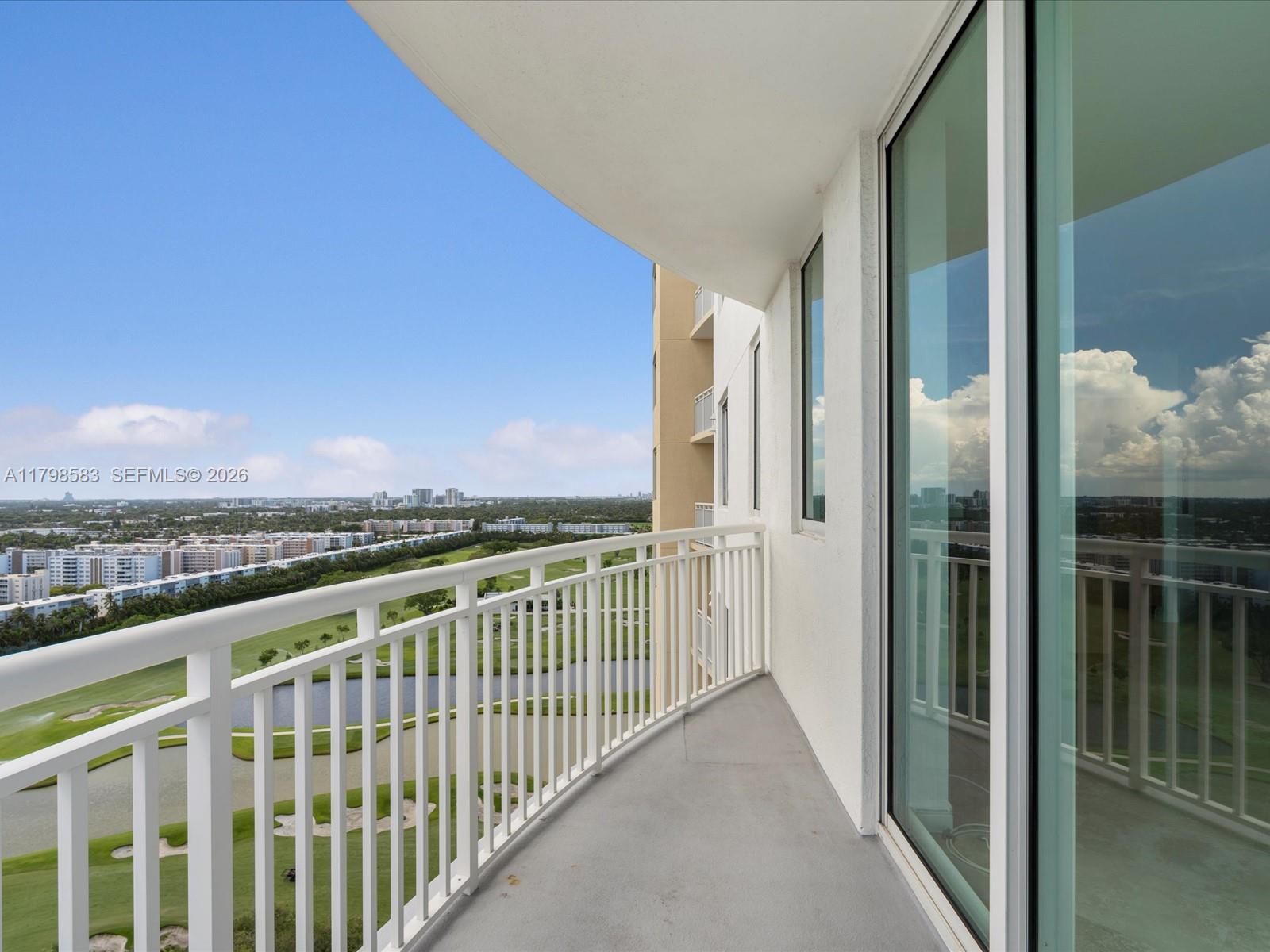 DUO CONDOMINIUM WEST - Residential