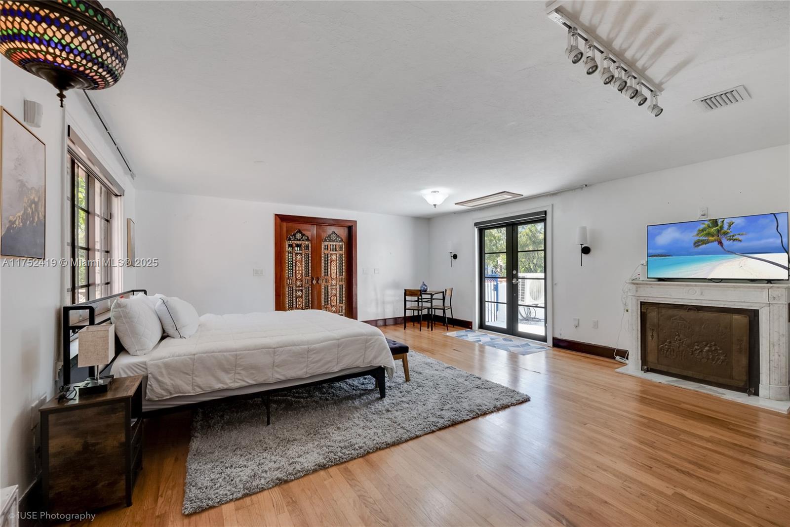 CORAL GABLES SEC C - Residential