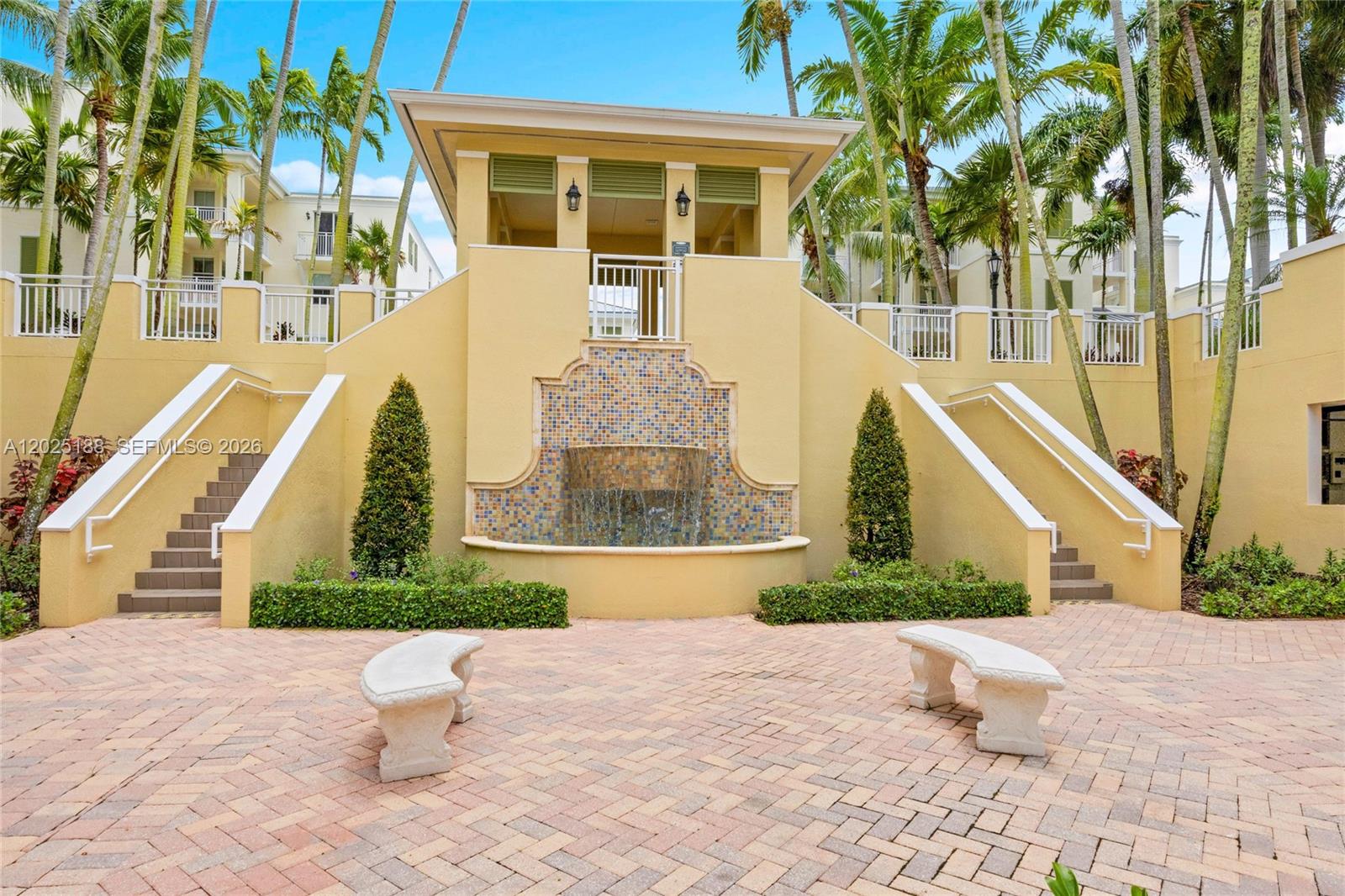 THE RESERVE OF PINECREST - Residential Lease