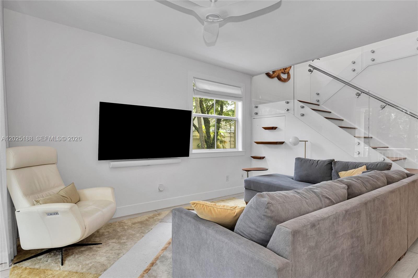 THE RESERVE OF PINECREST - Residential Lease