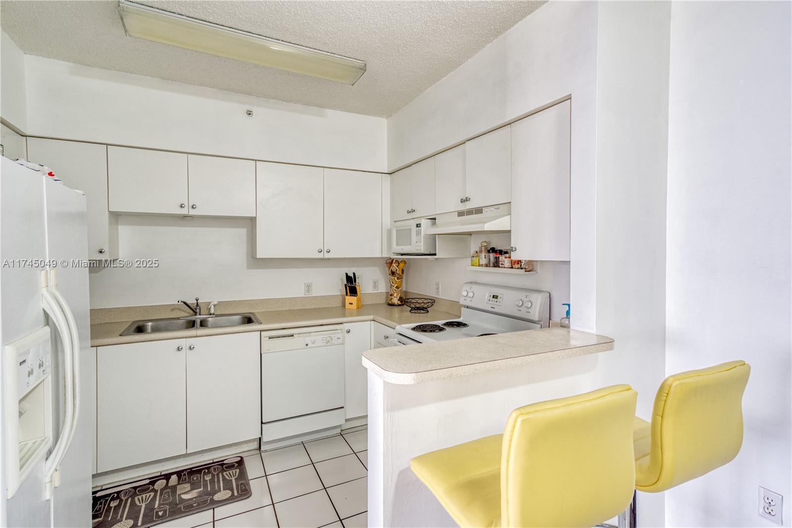 BLUE LAGOON CONDO - Residential