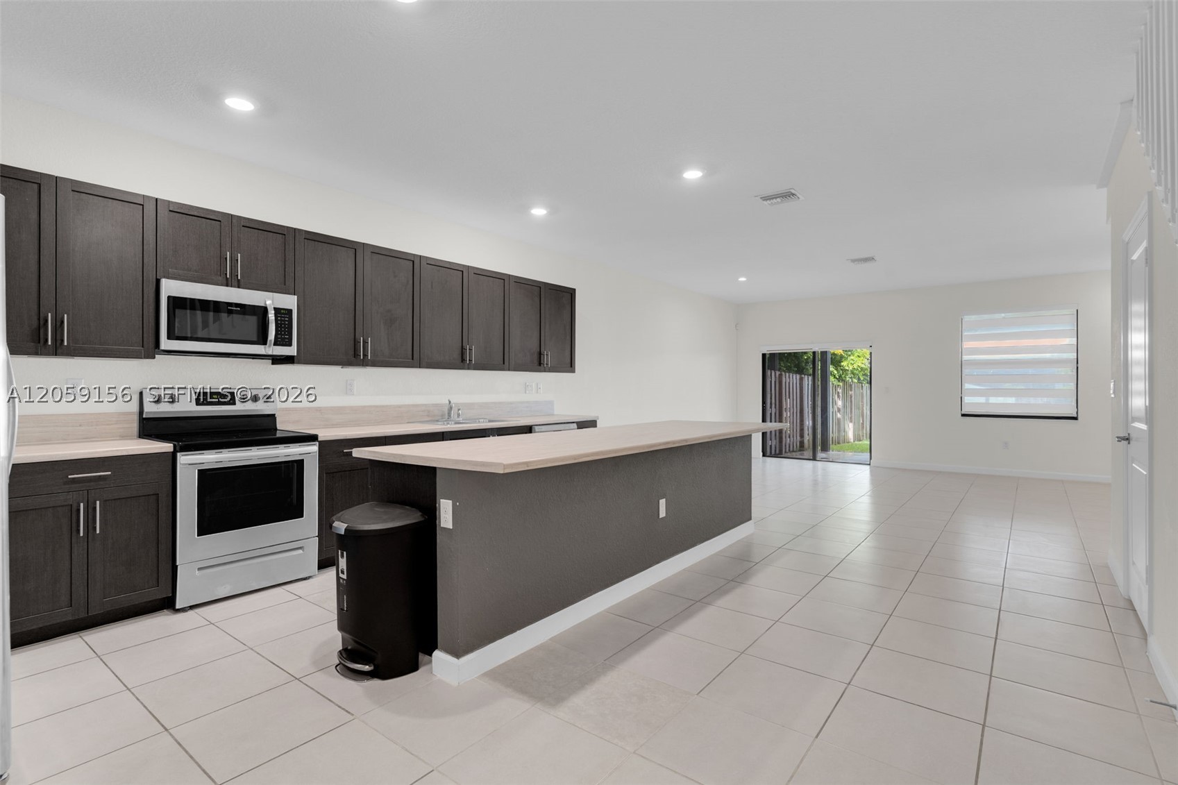 S ALLAPATTAH GARDENS - Residential