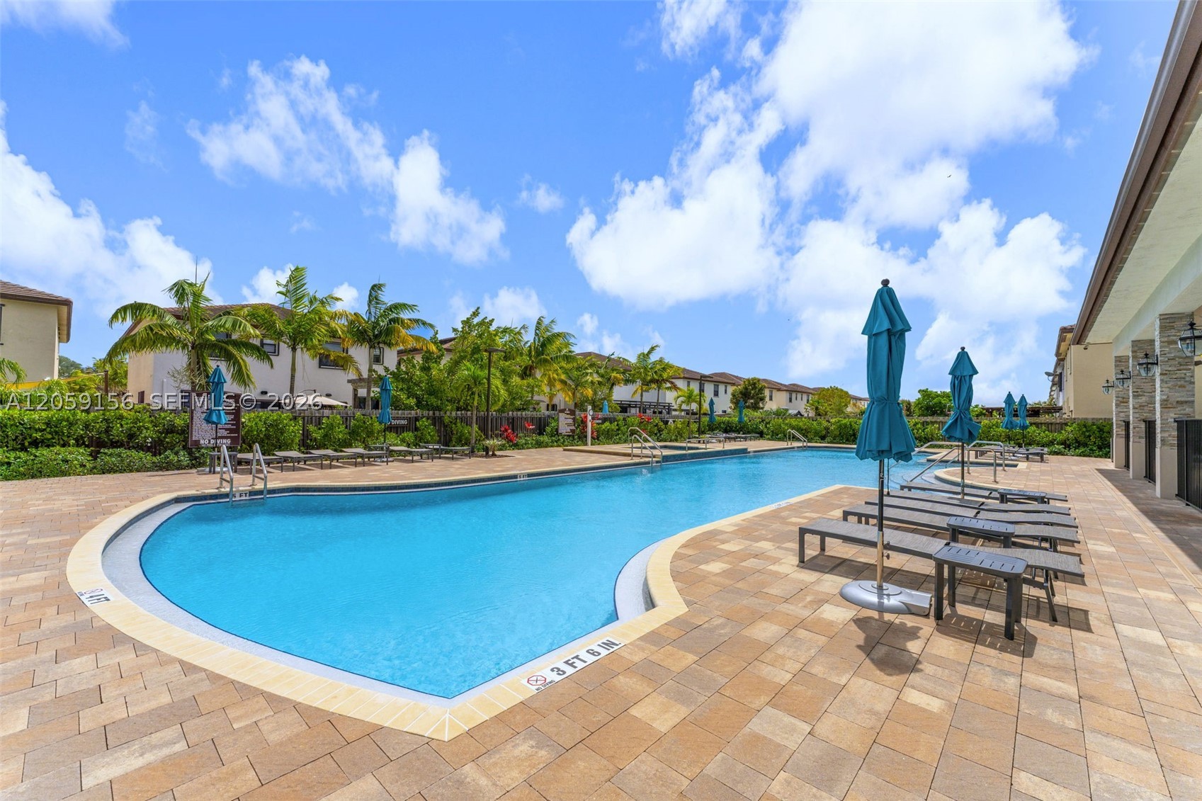 S ALLAPATTAH GARDENS - Residential