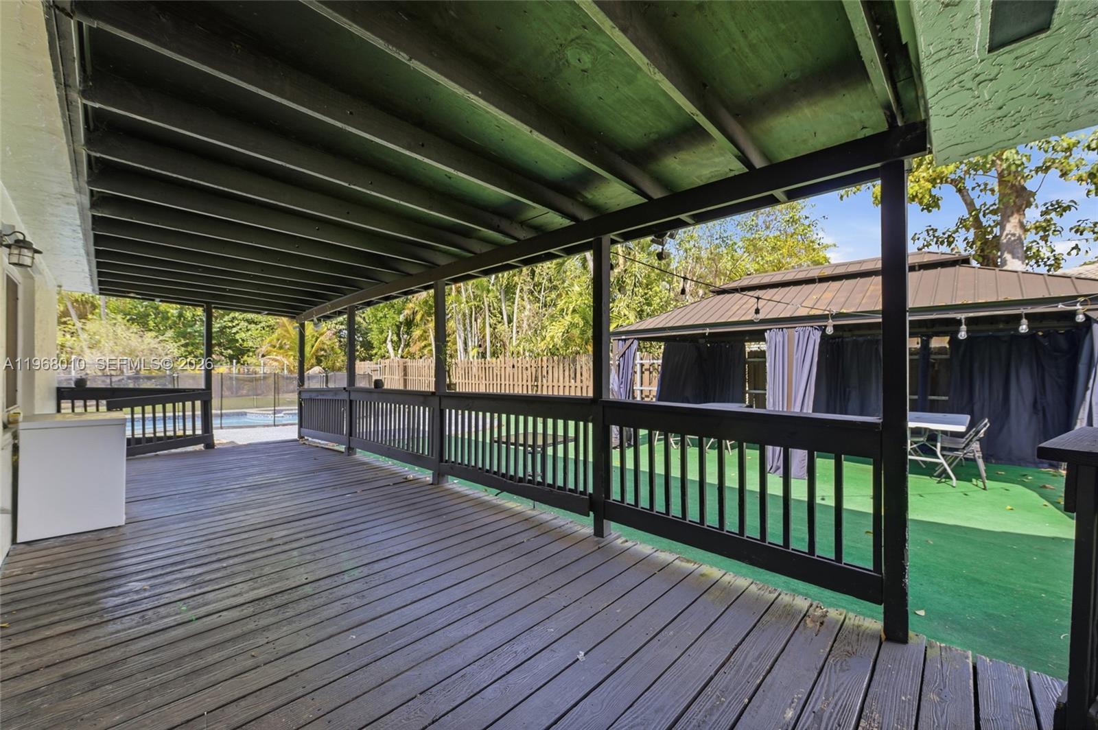 FOREST HILLS SOUTH - Residential