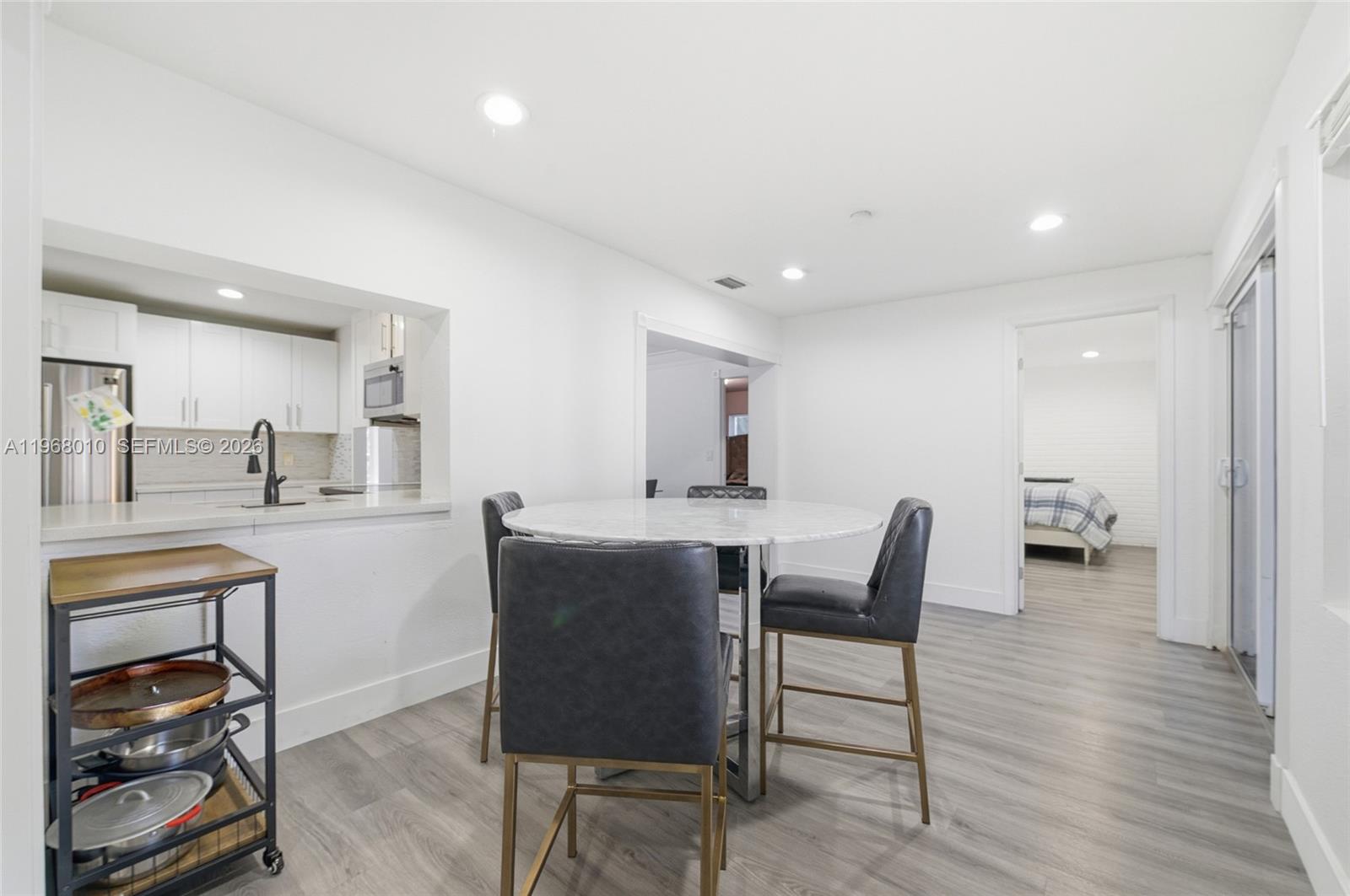 FOREST HILLS SOUTH - Residential