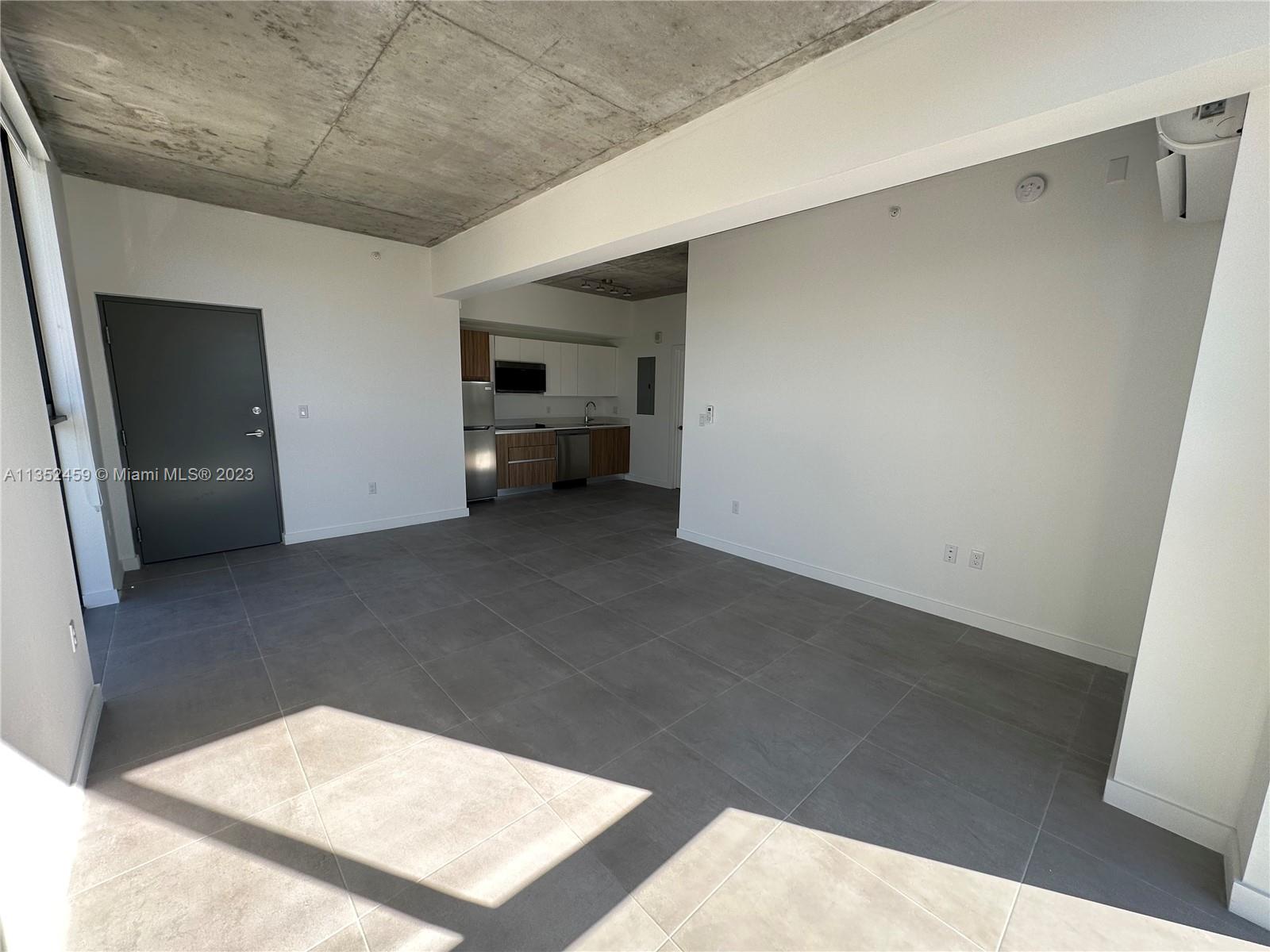 HIGHLAND PARK - Residential Lease