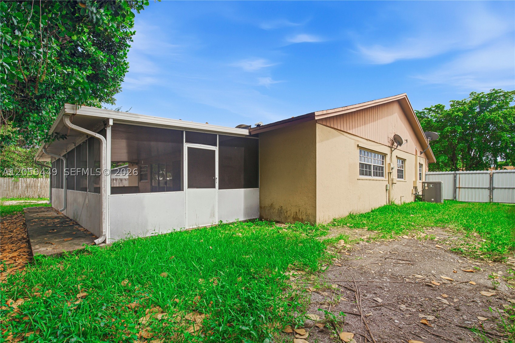 HOMESTEAD LAKES FARMLIFE - Residential