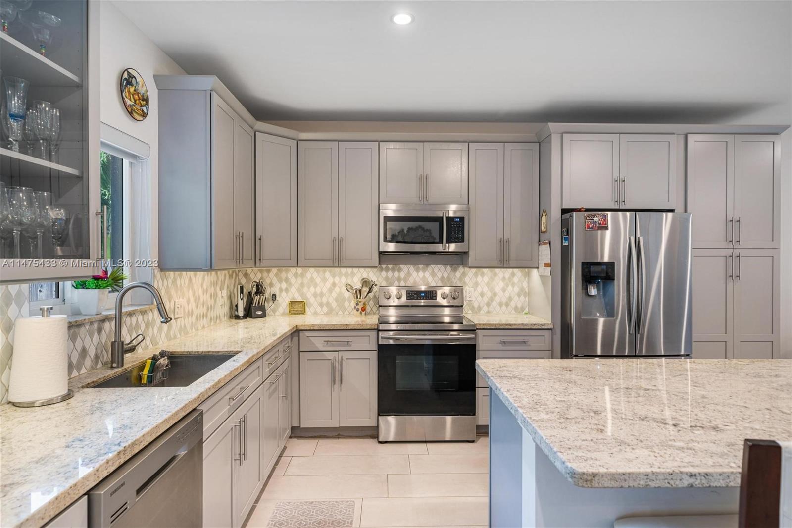 TAMIAMI ACRES PLAN 2 - Residential